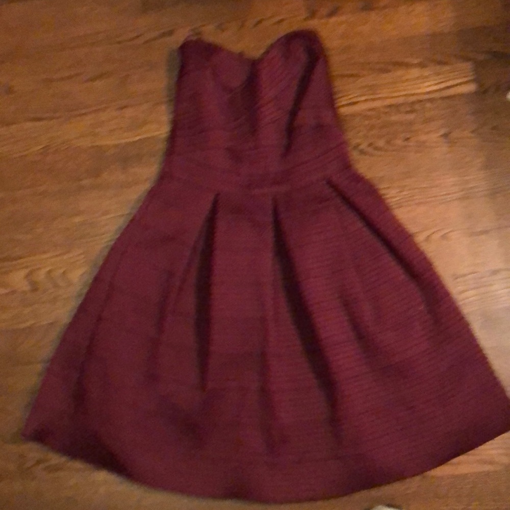 Wine colored strapless dress EXPRESS SIZE S